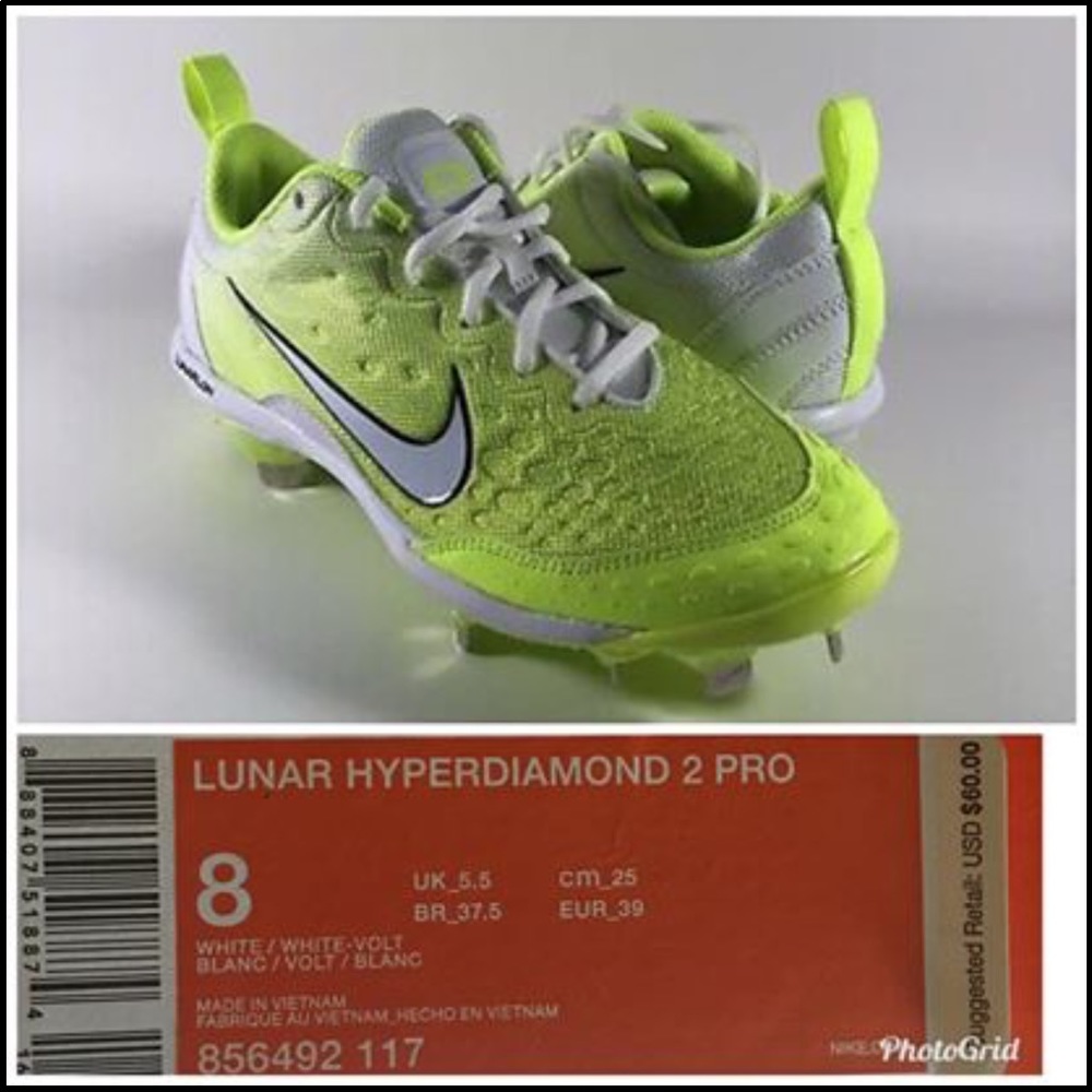 Women’s Softball Cleats Size 8 *NEW*